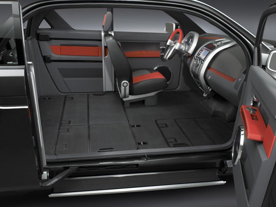 Интерьер Dodge Rampage Concept 2006 года  (фото 14 из 14)